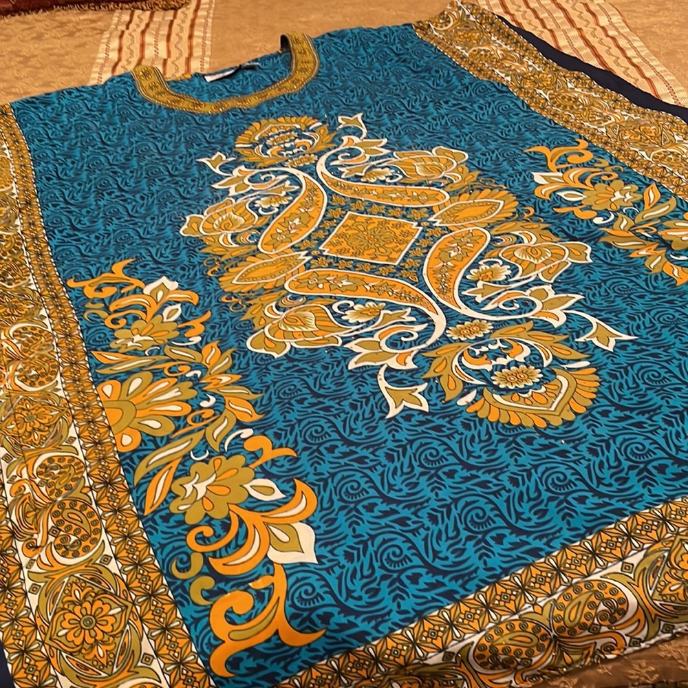 EY Signature Vibrant Blue/Gold Kaftan, 100% polyester, excellent condition, OS